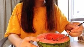 留学吃瓜事件,一场关于饮食文化的吃瓜大戏